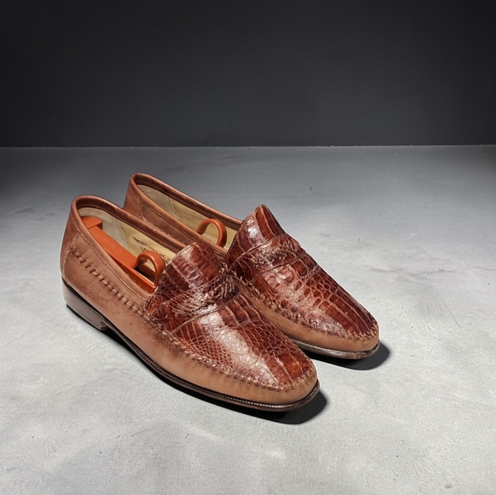 Men Vintage Brown Genuine Caiman Alligator Loafers By Florsheim Imperial size 9D